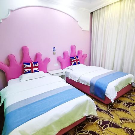 Emeishan Moon Bay Hotel Екстериор снимка