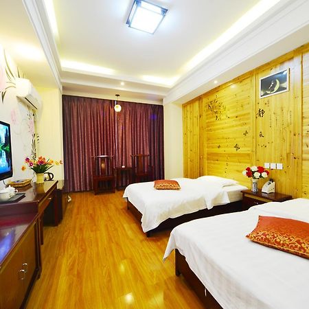 Emeishan Moon Bay Hotel Екстериор снимка