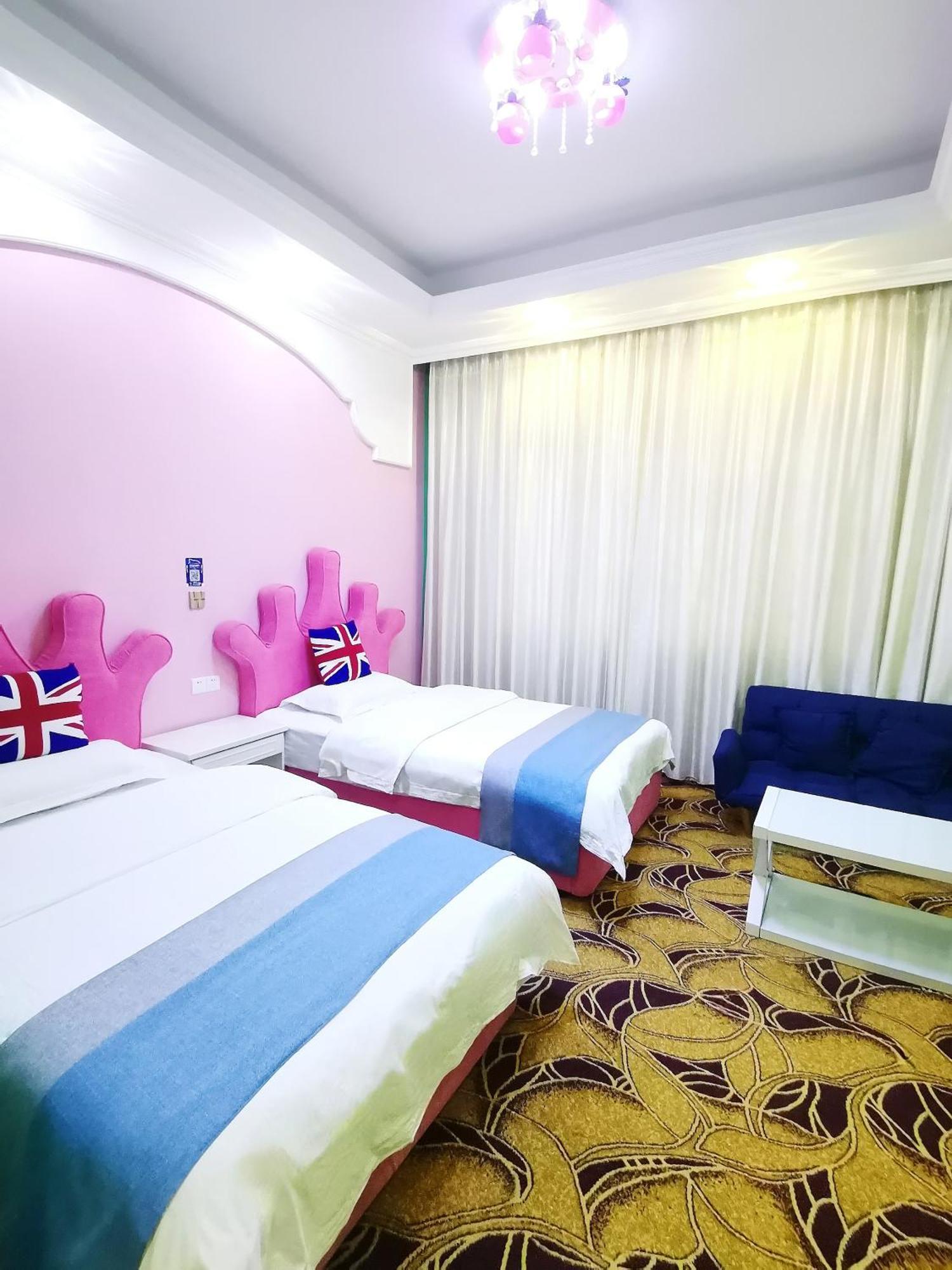 Emeishan Moon Bay Hotel Екстериор снимка