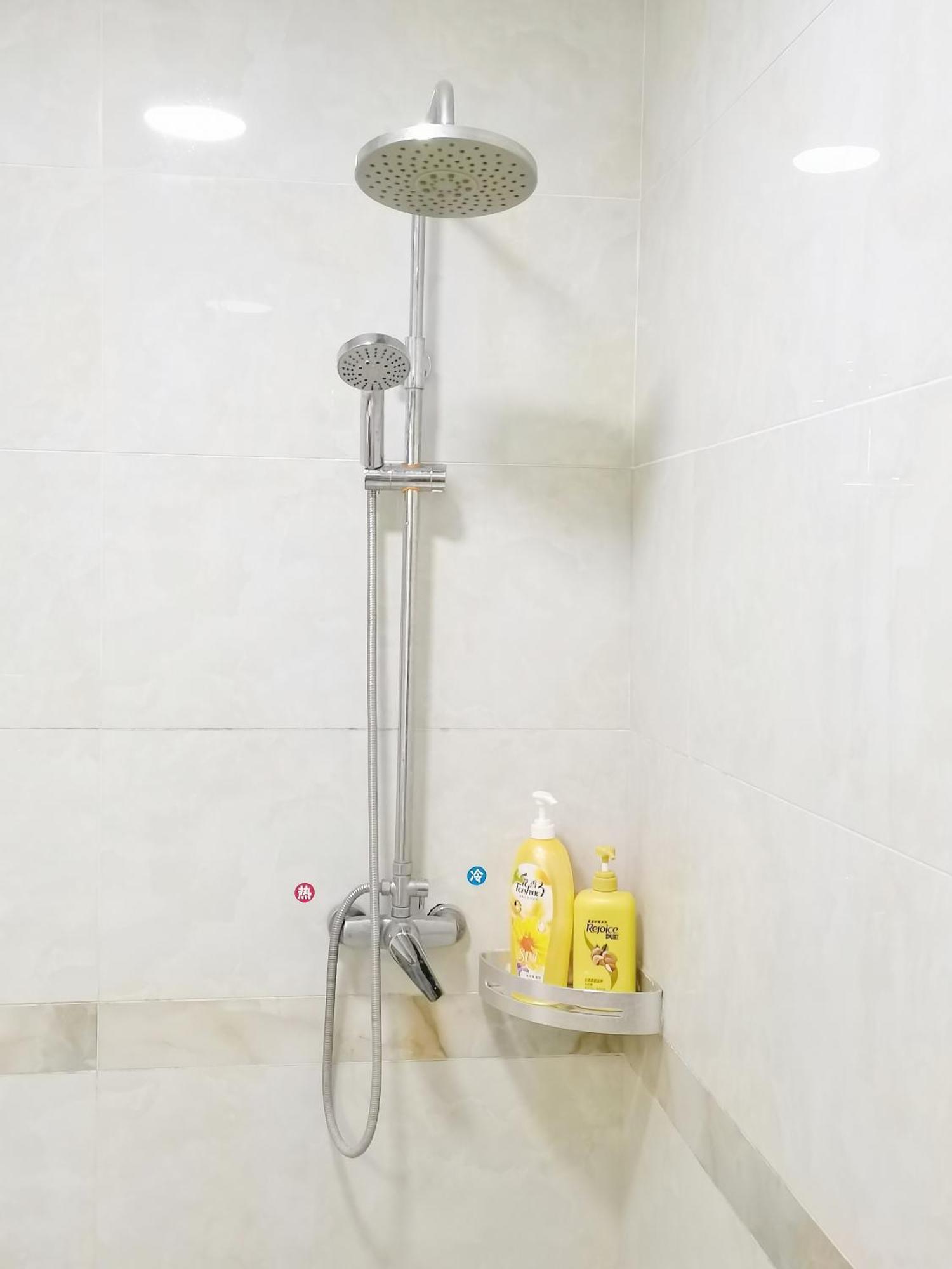 Emeishan Moon Bay Hotel Екстериор снимка