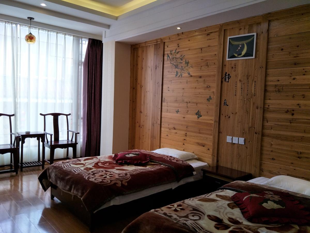 Emeishan Moon Bay Hotel Екстериор снимка